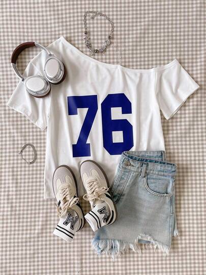 1 件女童超大斜肩短袖 T 恤，数字 76 图案印花，夏季休闲 T 恤上衣