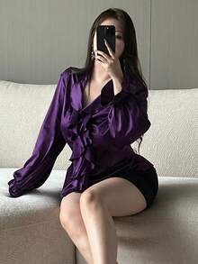 Vibekara 大码 V 领荷叶边修身优雅休闲衬衫，淑女紫色 - 紫色 - 查看 3