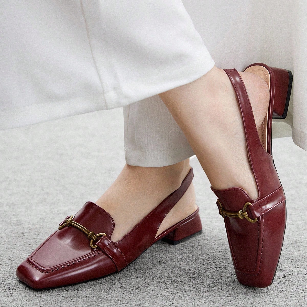 Bailarinas elegantes y cómodas con tira y tacón bajo de bloque color vino tinto, versátiles para mujeres trabajadoras