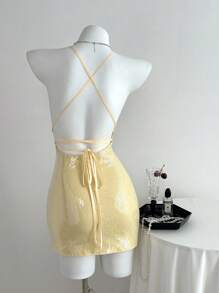 SHEIN Unity 1 chiếc Đầm dự tiệc cưới thanh lịch hở lưng màu vàng kem lấp lánh dành cho nữ, cổ thấp, dây buộc, dự tiệc cưới, mùa thu - Màu vàng - Xem 1