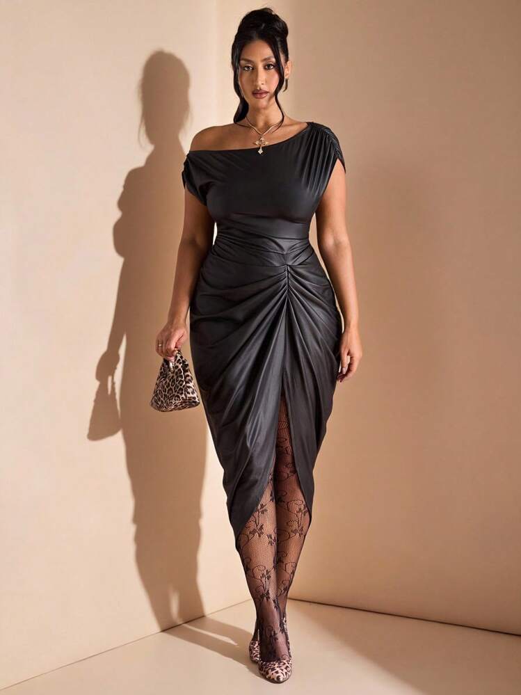 SHEIN BAE Plus Size Women Asymmetric Shoulder PU Elegant Long Slit Dress/Fall/Winter Women Clothes/Wedding Guest Dress  Plus Size/Halloween Plus Size/Hoco Dressses/Christmas/Night Out/Birthday Dresses For Women/Dresses For Women Elegant/Western Wear Women/Going Out Outfits,Fall Clothes For Women - Black - View 3