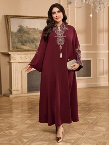 Al Najma 大码女式优雅刺绣阿拉伯风格连衣裙 - 酒紅色 - 查看 6