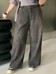 Dazy Plus Plus Size Loose Leopard Print Boyfriend Jeans - Brown - View 6