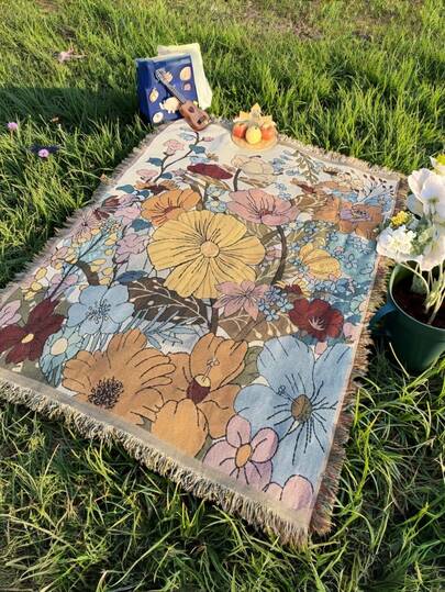 SHEIN 1PC Outdoor Blanket, Portable Thick Picnic Mat With Floral Pattern, Floor Rug, Sofa Throw, Camping Blanket, Beach Towel, Suitable For Garden Patio, Camping, Photo Shoots, Warm