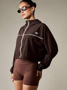 MISSGUIDED Boxy Fit Lightweight Cropped Windbreaker Track Jacket Full Zip Hooded Athletic Outerwear Spring Fall Essential Retro Streetwear Active Jacket Fashion Forward Design - Brown - View 1