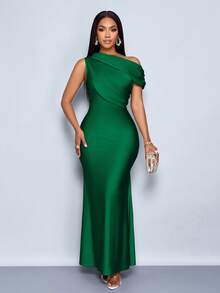 SOLERSUN 夏季女士婚礼派对优雅杏色针织亮面面料不对称露肩无袖拼接收腰修身鱼尾裙摆长裙 - 墨綠色 - 查看 3