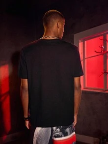 WB Horror X SHEIN Men's Horror Movie Graphic Print Round Neck Short Sleeve T-Shirt, Summer