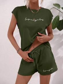 SHEIN LUNE 女士休闲字母印花 T 恤和短裤两件套，夏季 - 軍綠色 - 查看 4