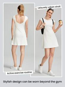 GLOWMODE FeatherFit™-Air U型背部撇步裝飾連內置短褲口袋，防滑、輕支撐、適合瑜伽、工作室、健身房和日常穿著的裸露臂短裙 - 白色 - 查看 7