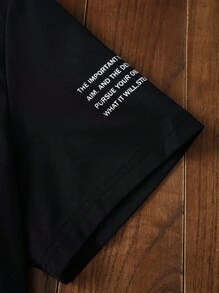 Manfinity NXTstreet 男士标语图案 T 恤，夏季