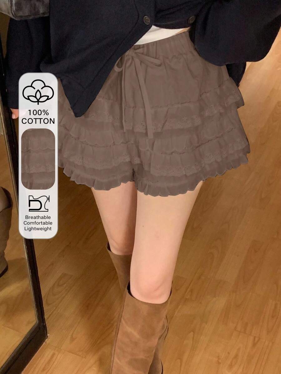 DAZY 女士蕾丝拼接优雅短裤，白色，适合所有季节秋季