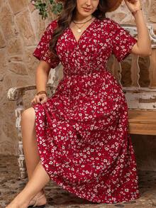 SHEIN PETITE CURVE 大码花卉印花休闲连衣裙，适合度假、日常穿着和派对 - 彩色 - 查看 1