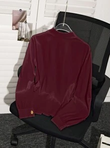 GlowEve 女士优雅纯色长袖通勤衬衫 - 酒紅色 - 查看 2