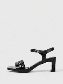 Sleekvia صنادل بكعب مربع أنيق وأنثوي باللون الأسود