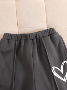 SHEIN 青少年女孩深灰色愛心印花連帽衛衣與直筒長褲套裝，開學季秋季休閒校園穿搭，保暖內裡運動衫 - 深灰色 - 查看 6