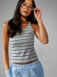 MISSGUIDED خزان محصول مخطط مضلع بدون أكمام، ملابس علوية صيفي كاجوال أساسي، تصميم ظهر متقاطع، مناسب للارتداء المنزلي والعطلات الشاطئية - متعدد الألوان - مشاهدة 6