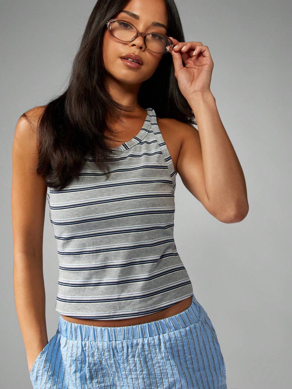 MISSGUIDED Striped Ribbed Crop Tank Top Sleeveless Summer Casual Basic Racerback Fitted Cami Crossback Design Slim Fit Loungewear Beach Vacation Essential
