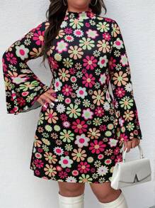 SHEIN LUNE 大码女式花卉印花喇叭袖休闲针织连衣裙，秋季 - 彩色 - 查看 3