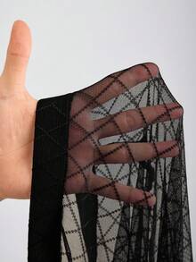 SHEIN CURVE+ Plus Size Black Thin Mesh See-Through Leggings, Fashion Leggings, Rave Festival, Casual Daily Wear, Holiday Party Wear, Winter Plus Size Fishnet Tights/Autumn /Winter - Black - View 10