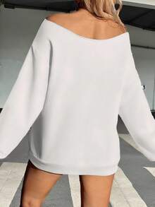 SHEIN EZwear Große Größen Lässiger Retro-Auto-Buchstaben-Muster Off-Shoulder, locker sitzender Langarm-Sweatshirt für Damen, geeignet für Herbst/Winter