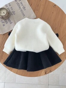SHEIN LMoss Kids Babygirl Cute Bow Decor Long Sleeve Sweater & Elastic Waist Skirt 2-Piece Set, Versatile For Autumn/Winter Fall
