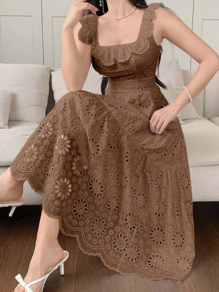 DAZY 法式蕾丝刺绣白色收腰连衣裙，度假仙女风长裙 - 卡其色 - 查看 1