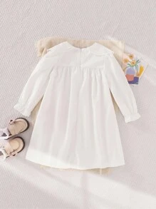 SHEIN 1 pieza Vestido casual de manga larga con cuello Peter Pan y estampado floral para niñas, con cierre de cremallera en la espalda, estilo puff princesa y suelto versátil y adorable para el día a día o vacaciones, suave y cómodo, nueva colección de otoño - Blanco - Ver 2