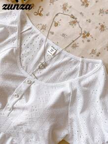 Sparklyn 1 件女童圆领短袖 T 恤，针织提花面料，纽扣装饰，休闲夏季上衣 - 白色 - 查看 5