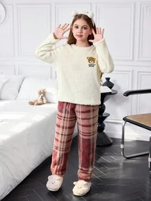 SHEIN 儿童冬季毛绒可爱熊刺绣连帽衫和格子裤睡衣套装 - 米色 - 查看 3