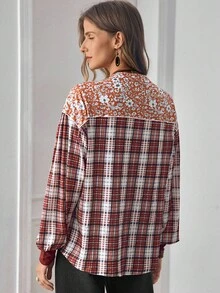 LanaWest Camiseta de manga larga de ajuste holgado con parches de tela, estampado a cuadros y floral diminuto en color burdeos, estilo casual occidental, LanaWes - Burdeos - Ver 2