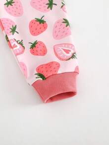 Cozy Pixies 女婴舒适睡衣套装，卡通草莓印花柔软针织圆领长袖上衣和松紧腰打底裤 - 粉色 - 查看 7