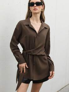 Aveloria Modichic 经典纯色法式奢华优雅不对称系带腰长袖衬衫，修身高端休闲百搭上衣，适合所有季节 - 棕色 - 查看 6