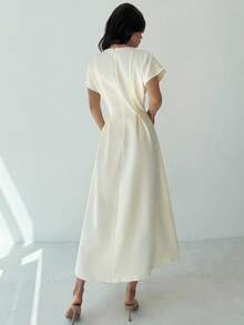 Firerie 夏季女装新款简约优雅通勤度假复古毕业日常百搭杏黄竹纹面料圆领短袖收腰褶皱X型修身连衣裙 - 淡黃色 - 查看 6