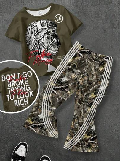 SHEIN Set de 2 piezas: Camiseta de manga corta y cuello redondo con estampado de retrato para niño bebé, y pantalones acampanados con estampado de rama de hojas, adecuado para el verano