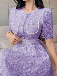 DAZY 优雅高档蕾丝连衣裙，系带腰身，修身刺绣连衣裙，柔美韩风优雅清爽连衣裙，夏季女装 - 紫色 - 查看 4