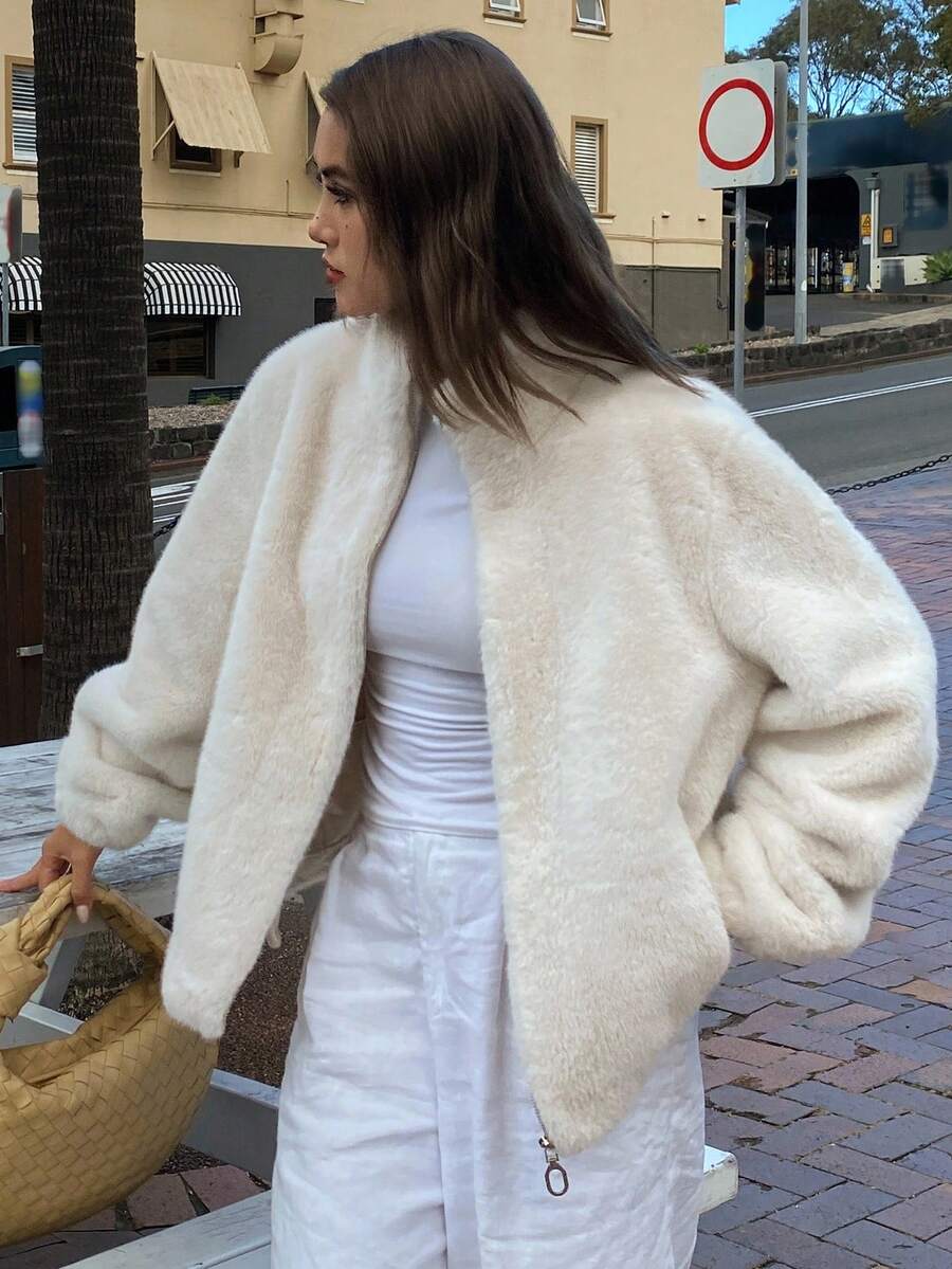 DAZY 女士蓬松休闲街头宽松人造毛皮夹克女外套 - 米色 - 查看 1