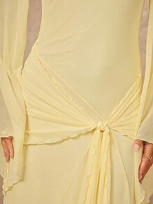 Lumalex 秋冬季简约复古闪亮假日派对装扮,适合锐舞音乐节、郊游、游泳度假、波西米亚风等户外场合,层次丰富,适合婚礼季、宴会、成人礼、海滨等场合。这款宽松薄纱连衣裙配有系带喇叭袖,是婚礼宾客的正式礼服,也是秋冬季女士礼服、舞会礼服、奢华舞会礼服、圣诞节和新年礼服的理想之选。 - 黃色 - 查看 6