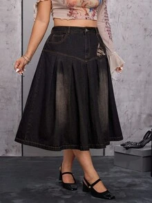 SHEIN EZwear Plus Size Women's Edgy Street Style Distressed Black Non-Stretch Denim Mini Skirt - Black - View 6