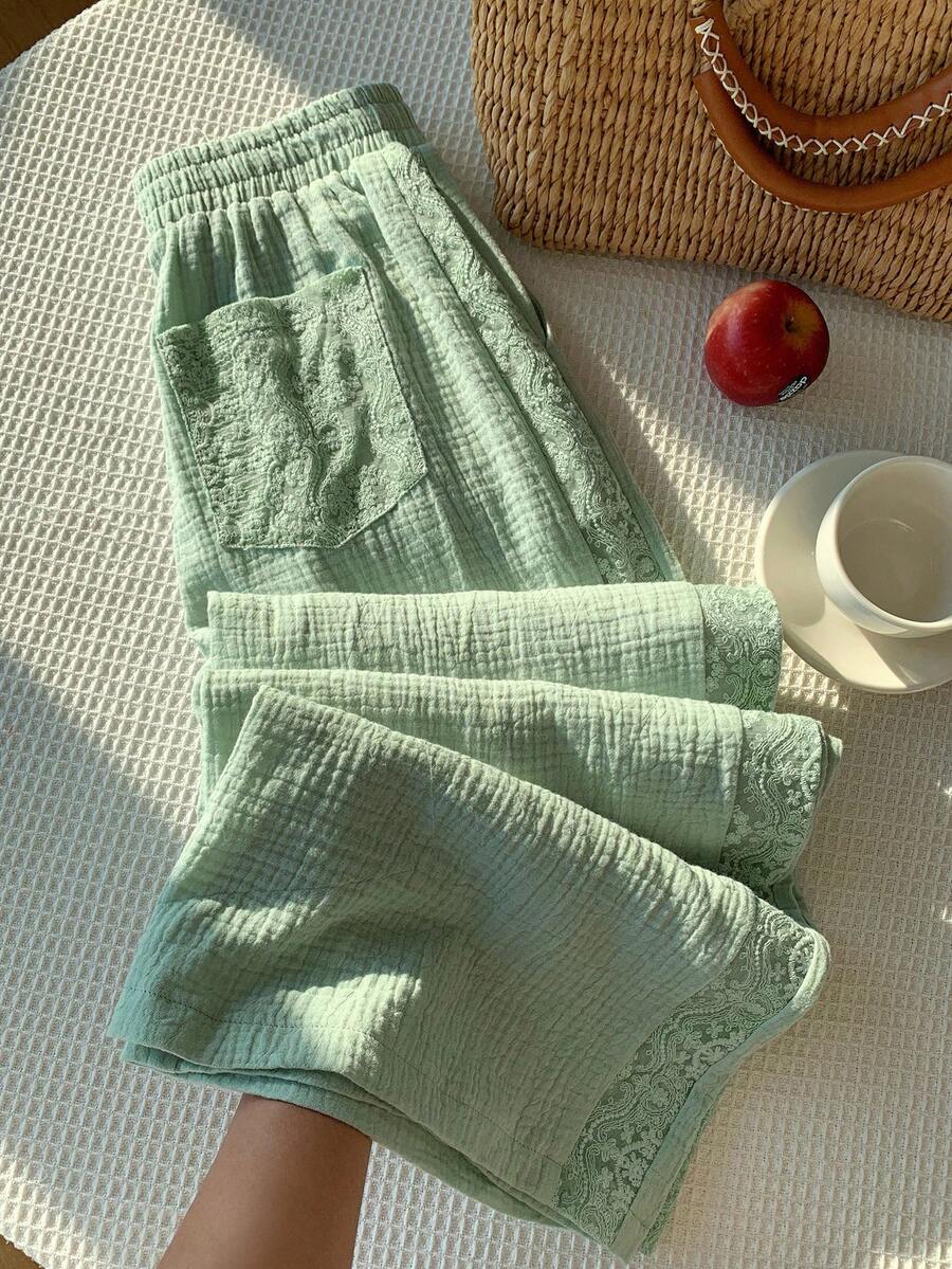 Comfortcana 女士休闲绿色蕾丝拼接阔腿裤 - 綠色 - 查看 1