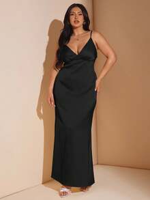 SHEIN BAE 大码女式无袖 V 领露背长款缎面连衣裙，适合度假、音乐节、生日、早午餐、婚礼宾客、优雅礼服派对礼服 - 黑色 - 查看 3