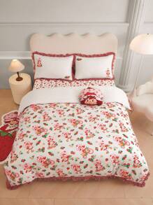 Strawberry Shortcake X SHEIN Juego de ropa de cama con volantes y estampado de fresa, apto para cama individual/doble/queen/king, dormitorio/hogar, ideas de regalo (3 piezas)