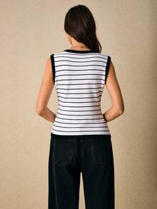 Poéselle 女士休闲日常条纹前开襟圆领撞色滚边毛衣背心，女士冬季毛衣，新年，派对，休闲毛衣，秋冬季女士，女士休闲，老钱，优雅女士，秋冬 - 黑與白 - 查看 7