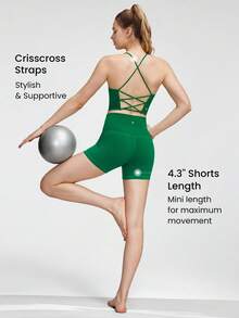 GLOWMODE FeatherFit™運動胸罩和8英寸運動短褲套裝，背帶背心胸罩上設有高腰側口袋踩車短褲，適用於低強度瑜珈日常跑步健身夏季運動 - 綠色 - 查看 3