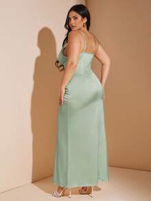 SHEIN BAE 大码女式无袖 V 领露背长款缎面连衣裙，适合度假、音乐节、生日、早午餐、婚礼宾客、优雅礼服派对礼服 - 薄荷綠 - 查看 5