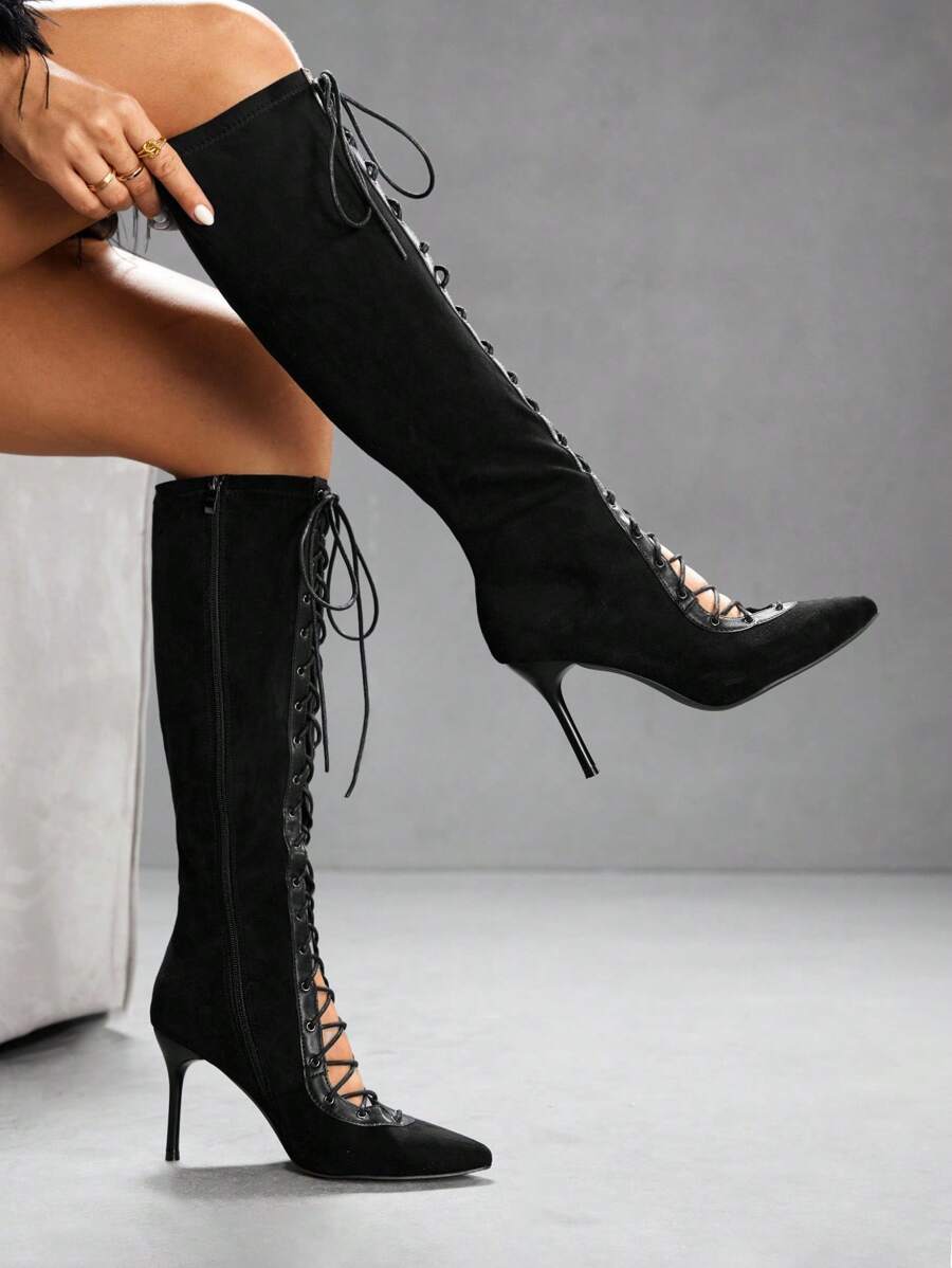 CUCCOO SZL 女士尖头细高跟黑色绒面革时尚靴子，适合派对和夜总会穿着，系带和侧拉链 - 黑色 - 查看 1