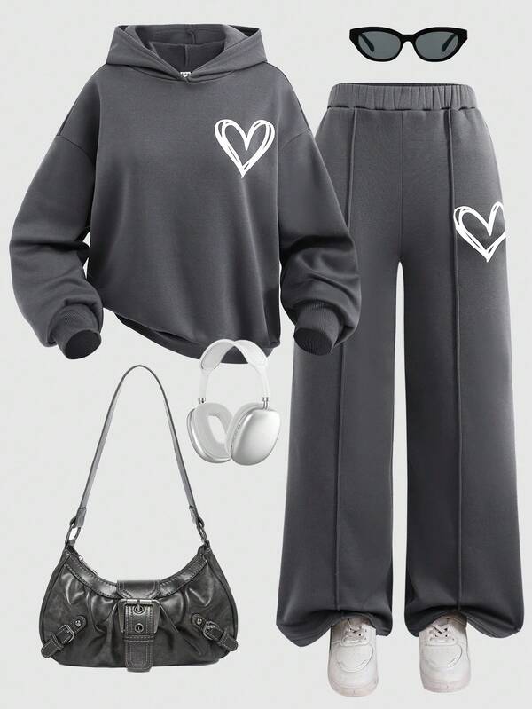 SHEIN 少女保暖内衬宽松休闲街头风超大爱心涂鸦印花连帽卫衣和配套宽松直筒裤套装，返校季穿搭，深灰色秋冬款