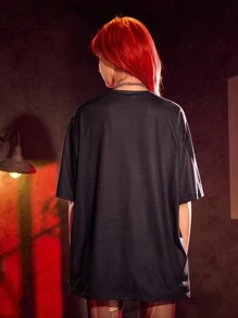 The Nun X SHEIN Kaos Lengan Pendek Leher Bulat Hitam dengan Gambar Tokoh Film Horor - Hitam - View 2