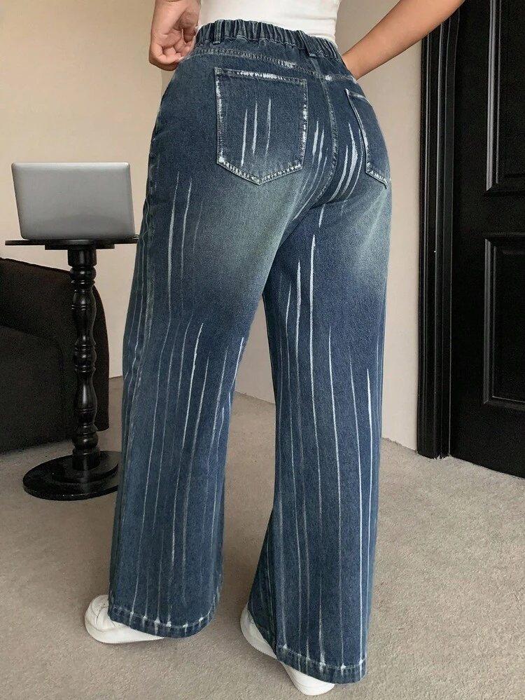Dazy Plus Plus Size Women Dark Wash Asymmetrical Print Loose Straight Leg Long Jeans, All Season