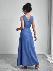 Elenzga Vestido de mezclilla de verano para mujer con cuello en V profundo, abertura alta en la falda, sin mangas y cintura ceñida - Azul - Ver 2