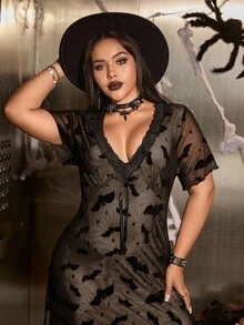 SHEIN EZwear 万圣节、郊游、约会、休闲、派对、返校 V 领蕾丝边蝴蝶结装饰蝙蝠绒提花弹力针织网眼黑色加大码超长连衣裙 - 黑色 - 查看 5